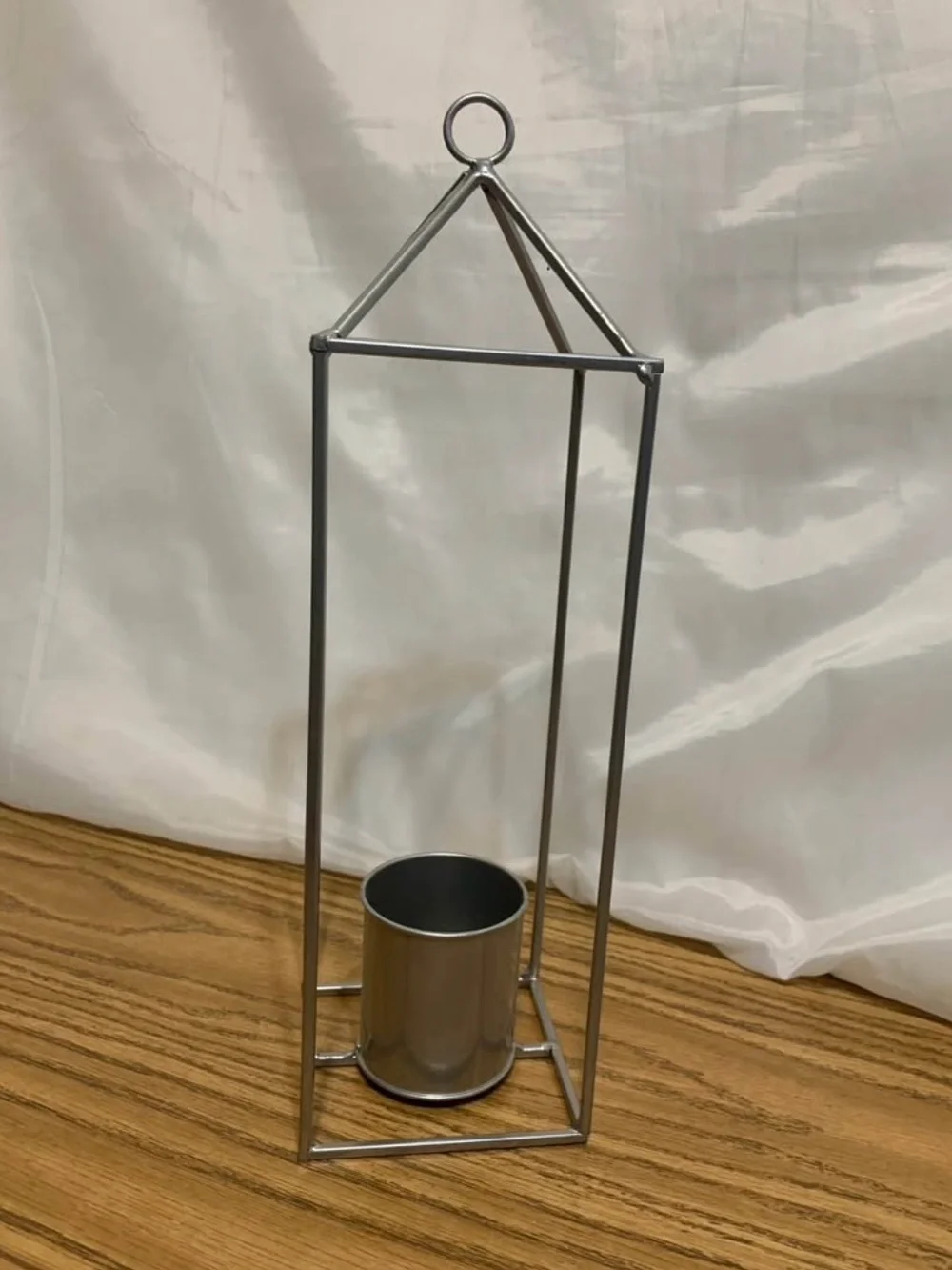 Silver Metal Open-Frame Lantern Candle Holder – Modern Geometric Tabletop Decor